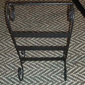 Black Metal Scroll Design Stand